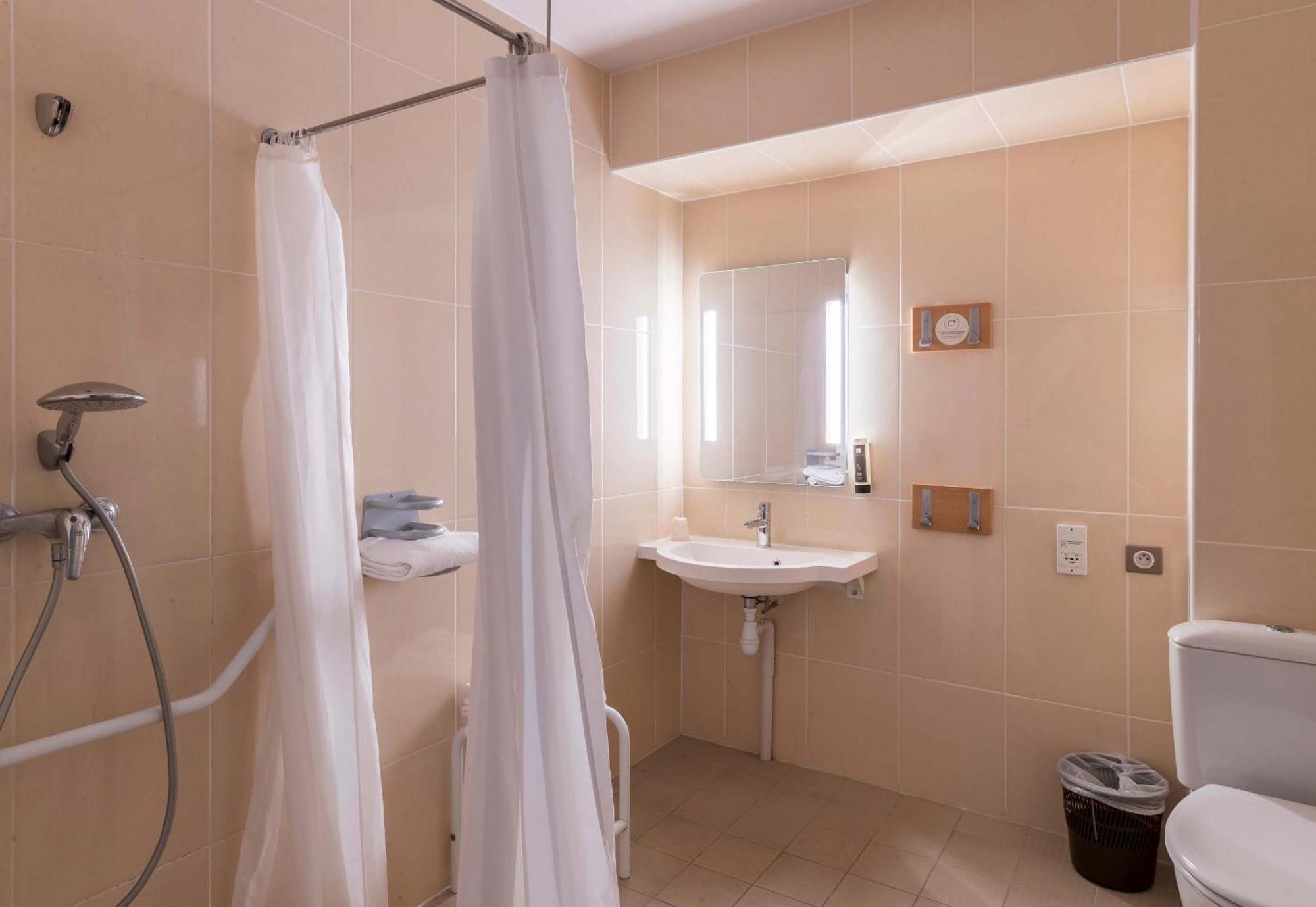 B&B Hotel Troyes Saint-Parres-Aux-Tertres Zewnętrze zdjęcie